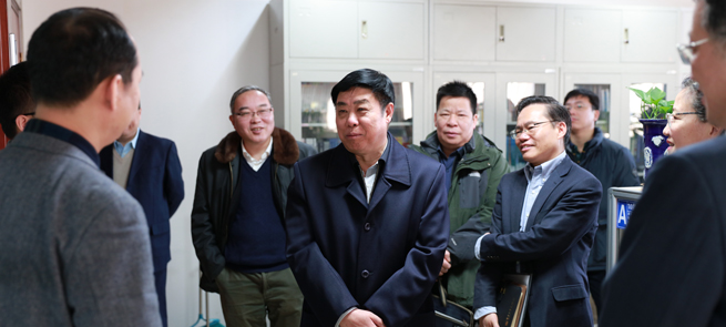 张峰到中国工信出版传媒集团调研